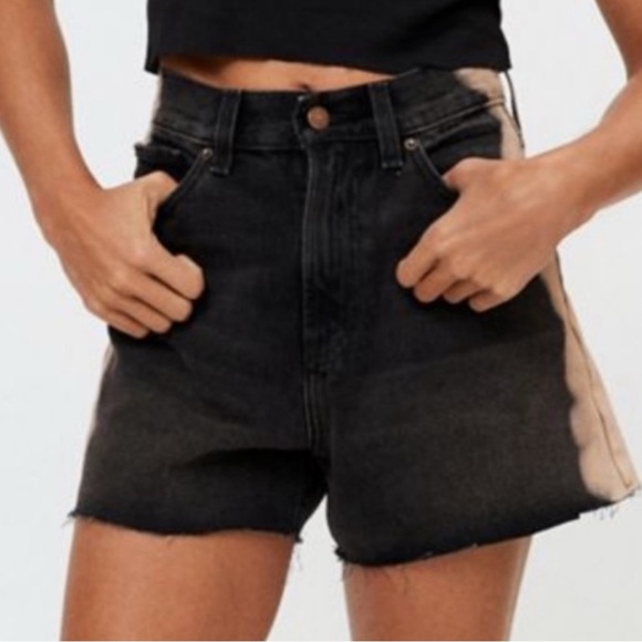 BDG Black Bleached Side High Waisted A-line Cutoff Shorts Raw Hem Size 30 - Picture 1 of 5